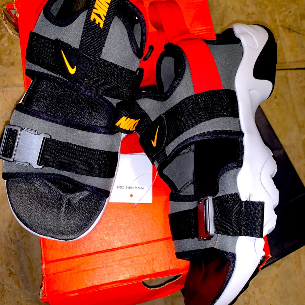 Nike Sandal